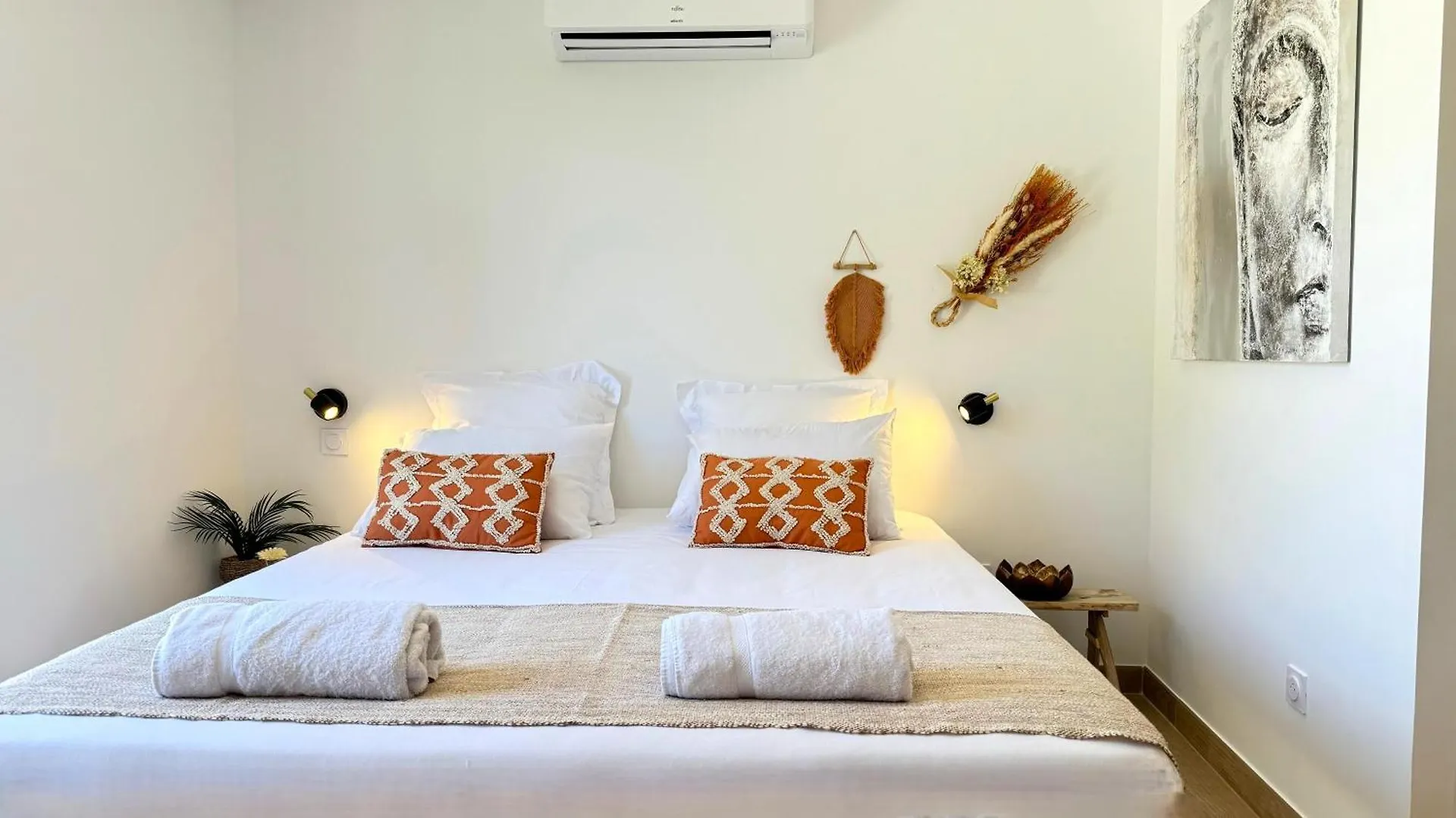 Daya Lodge. L'Isle-sur-la-Sorgue