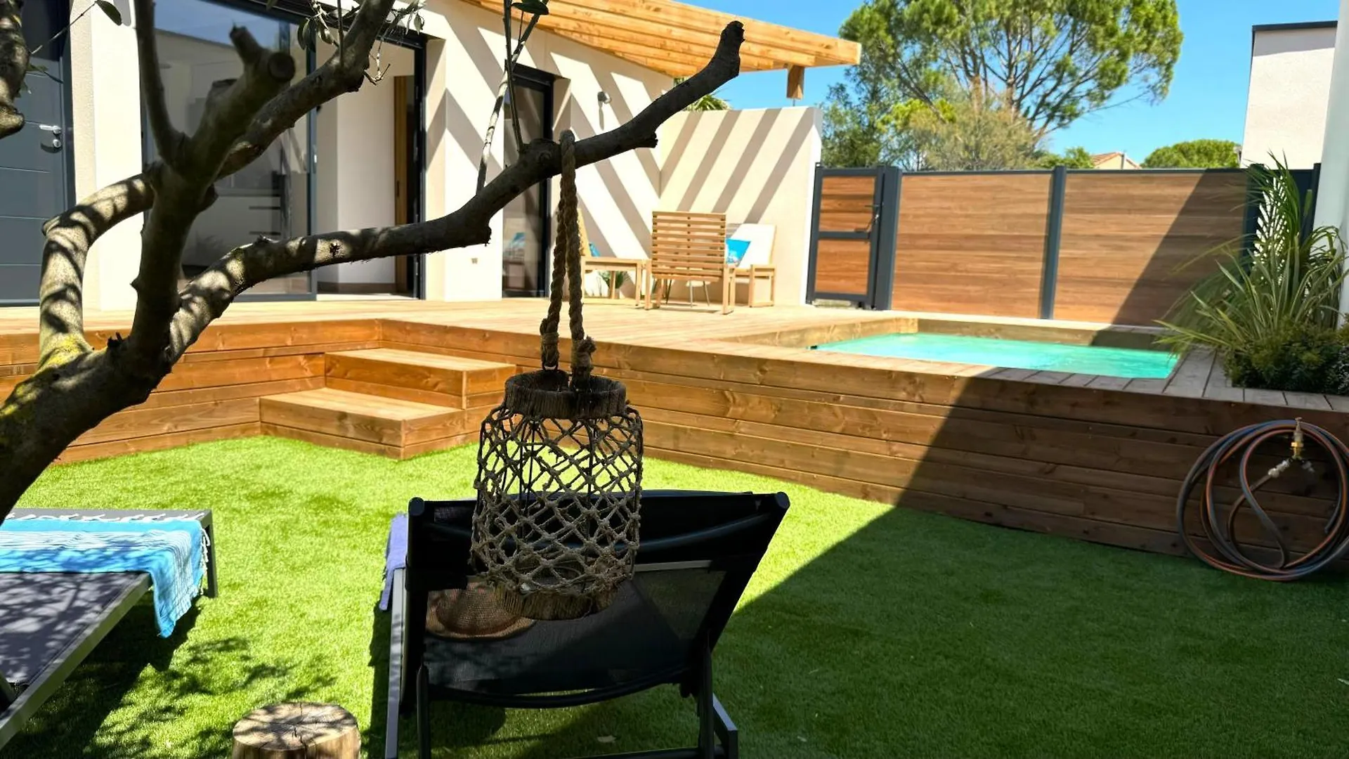 Daya Lodge. LʼIsle-sur-la-Sorgue Frankrig